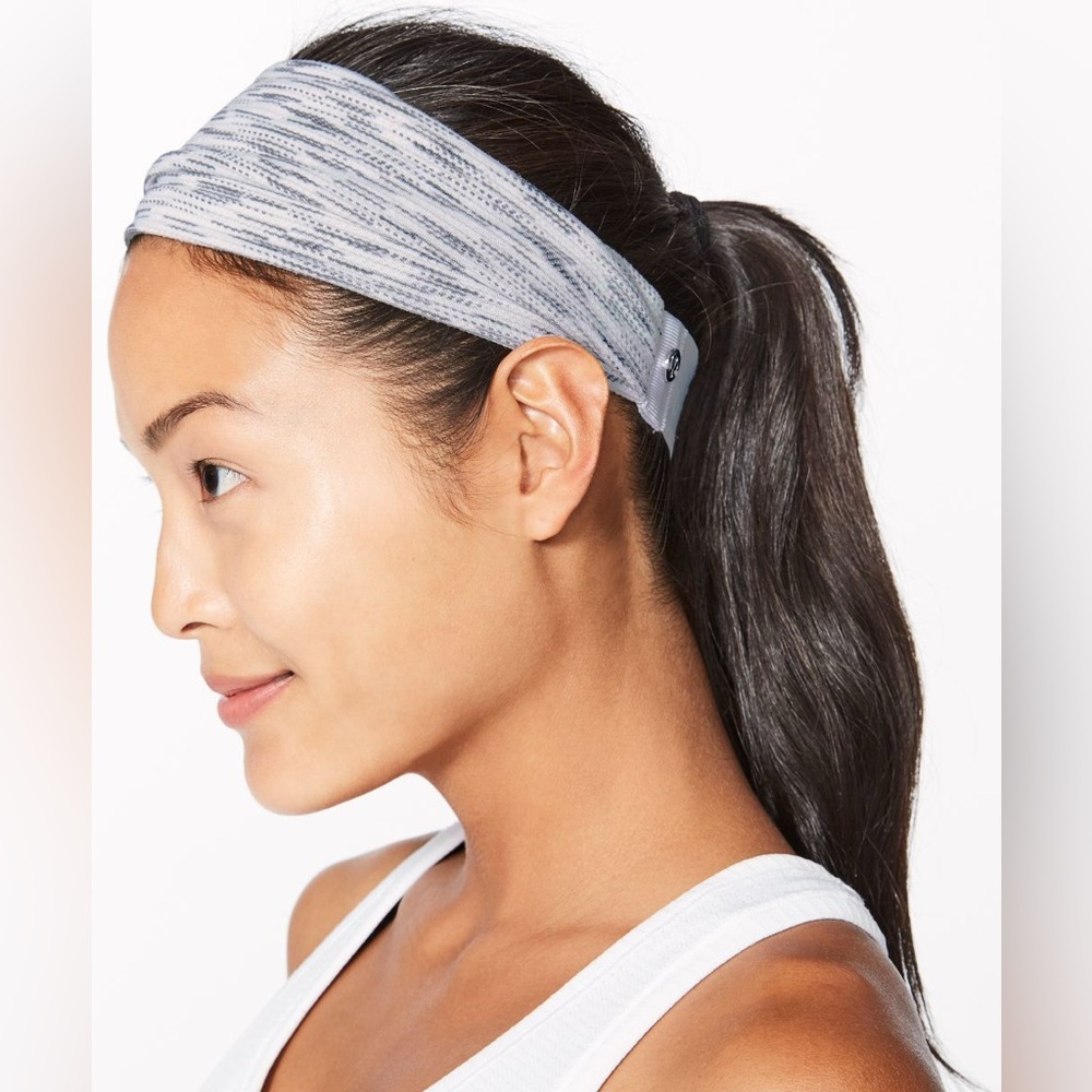 Lululemon fringe fighter Heathered Gray tiger space dye black white Headband